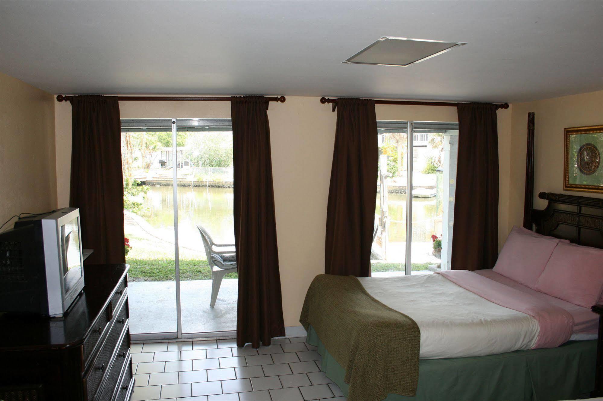 Hidden Harbor Suites Fort Myers Beach Zewnętrze zdjęcie